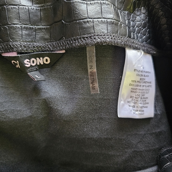 NWOT Ci Sono sexy black faux leather crocodile print mini skirt Size L - Picture 6 of 6